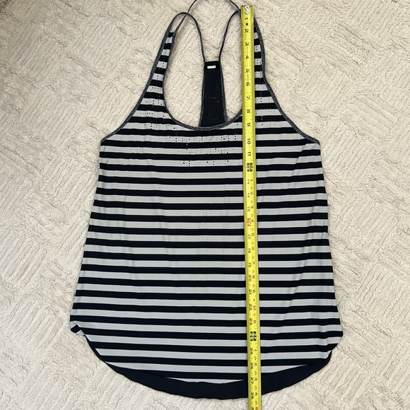 Lululemon Water Bound Singlet Apex Stripe Printed Black Dune tank, Medium 8-10 - Picture 12 of 16